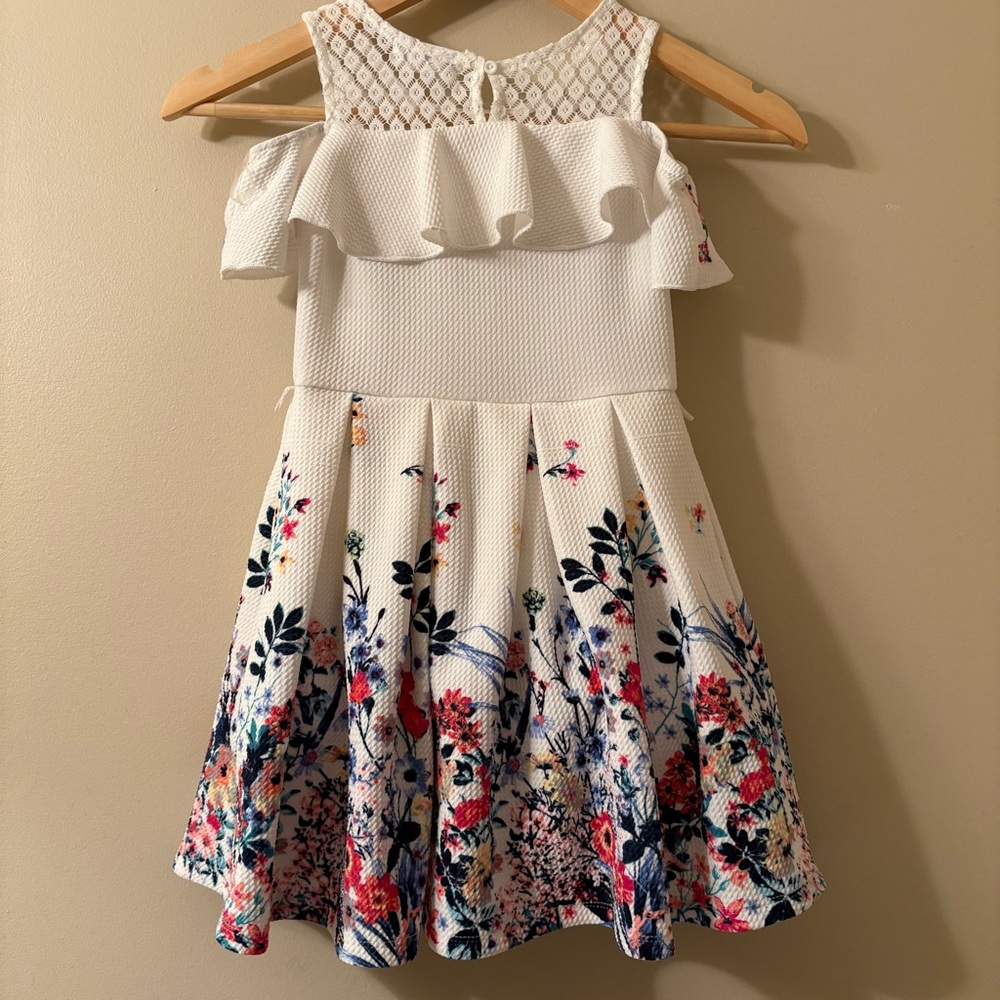 Toddler Girls White Floral Fit-and-Flare Dress Size 4